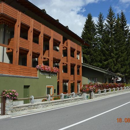 Residence Deborah Madesimo Luaran gambar